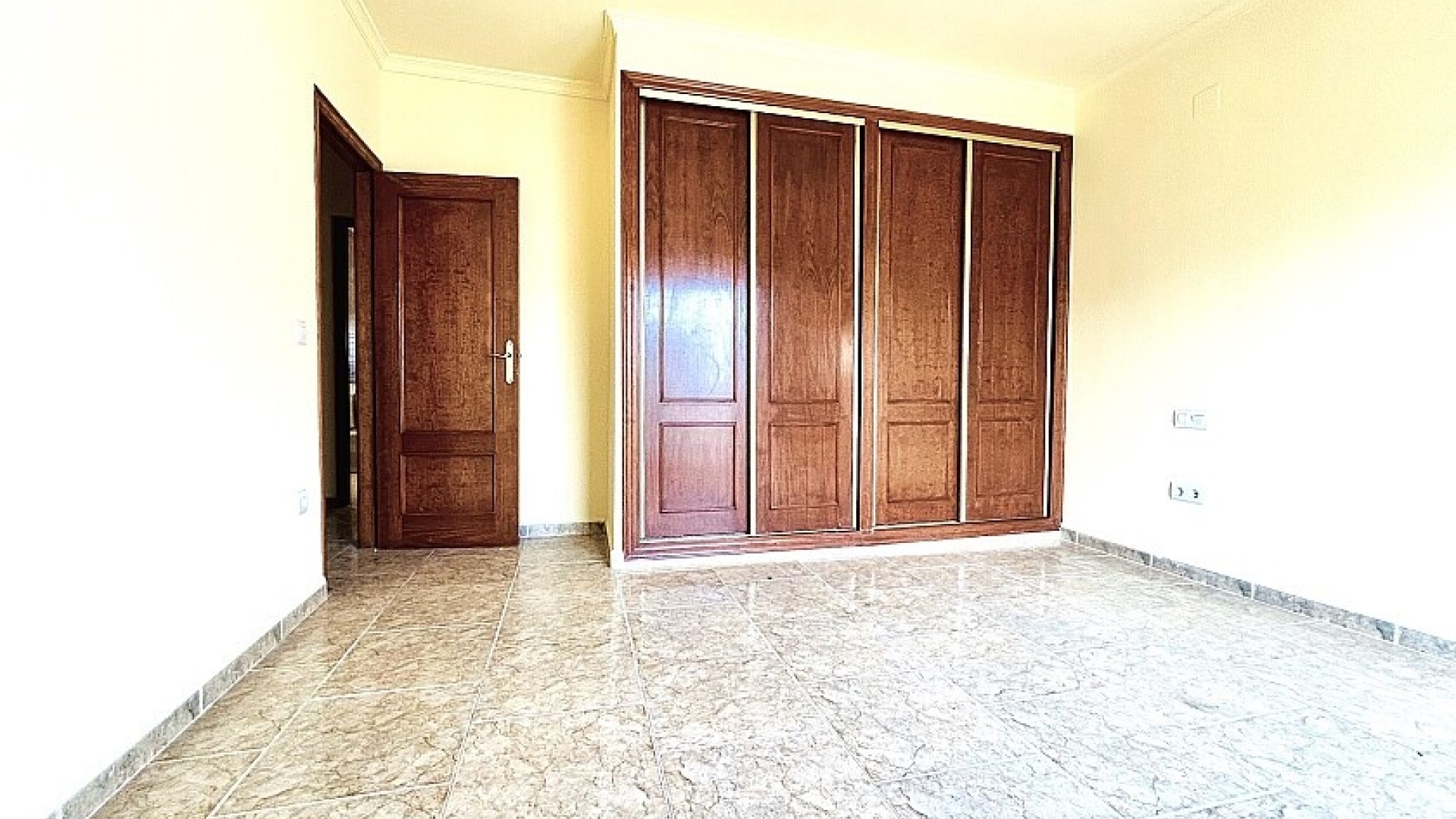 Wiederverkauf - Stadthaus - Villamartin - La Fuente