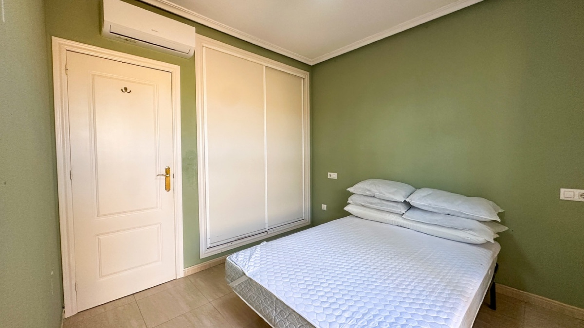 Wiederverkauf - Villa - Daya Nueva - Daya Nueva Centro