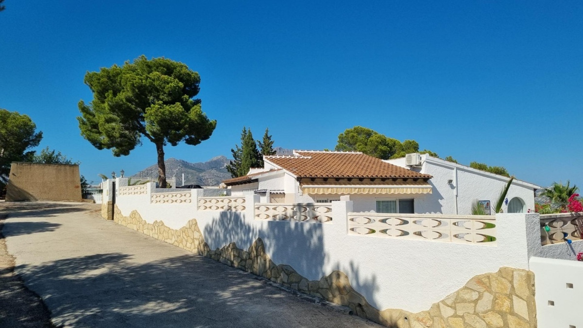 Wiederverkauf - Villa - La Nucia - La Nucia Centro