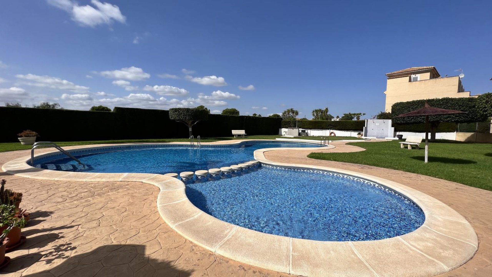 Wiederverkauf - Villa - Los Altos - Res. Don Sancho