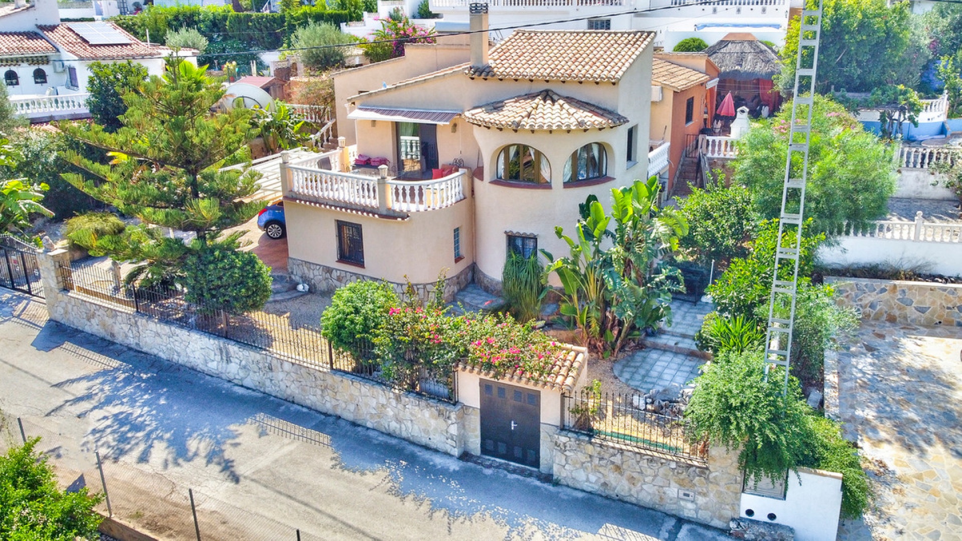 Wiederverkauf - Villa - Orba - Orba Centro