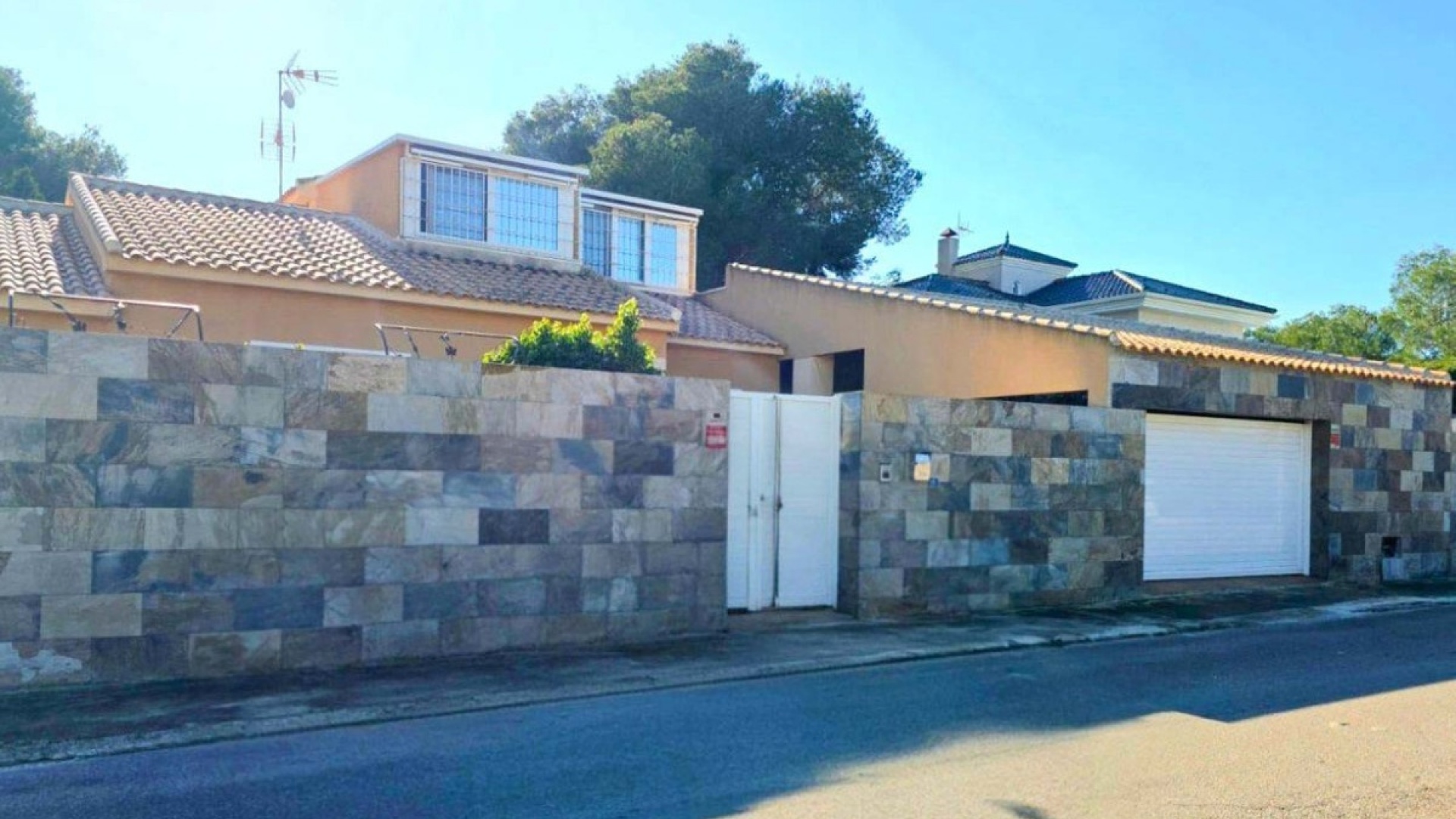 Wiederverkauf - Villa - Orihuela - Campoamor