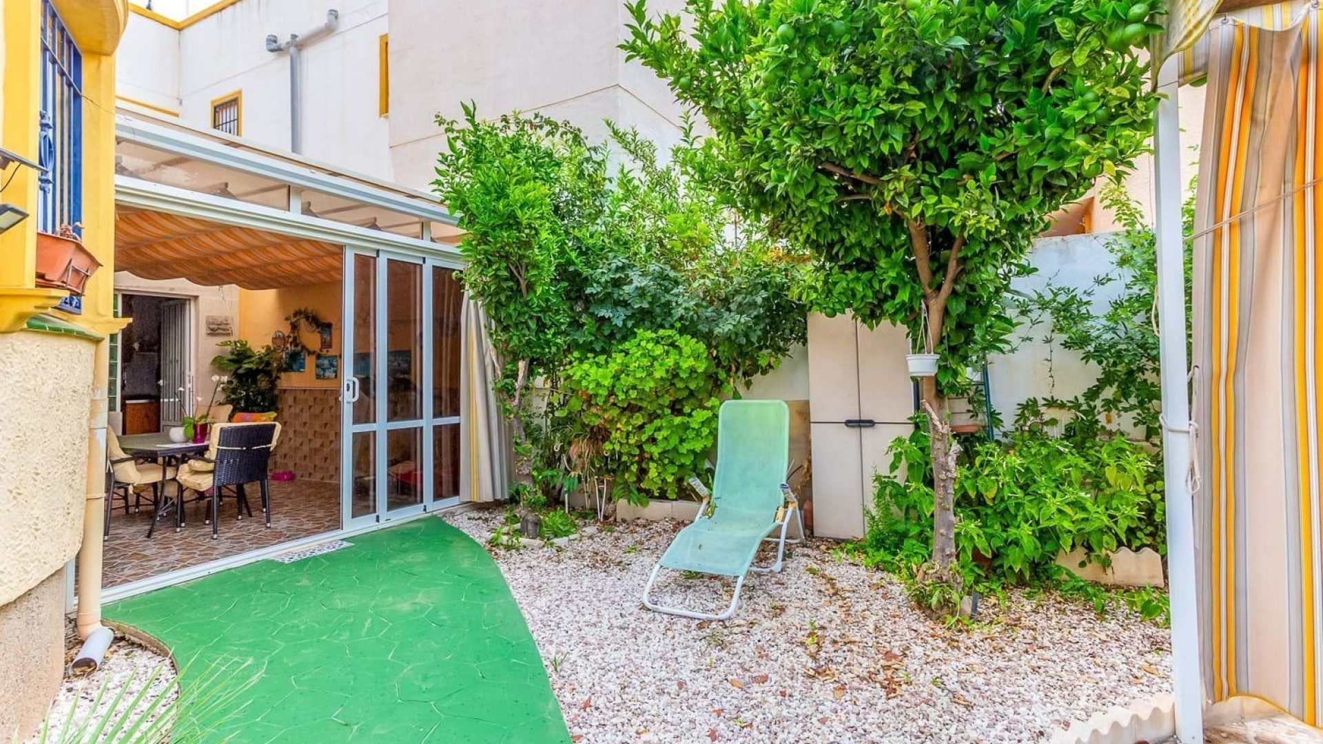 Wiederverkauf - Villa - Orihuela Costa - La Zenia- Orihuela costa