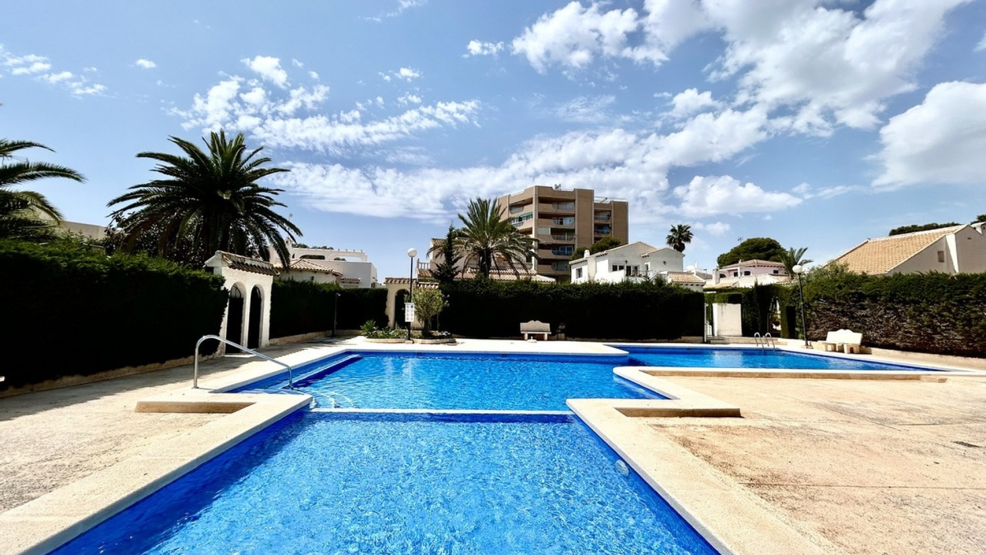 Wiederverkauf - Villa - Orihuela - La Zenia