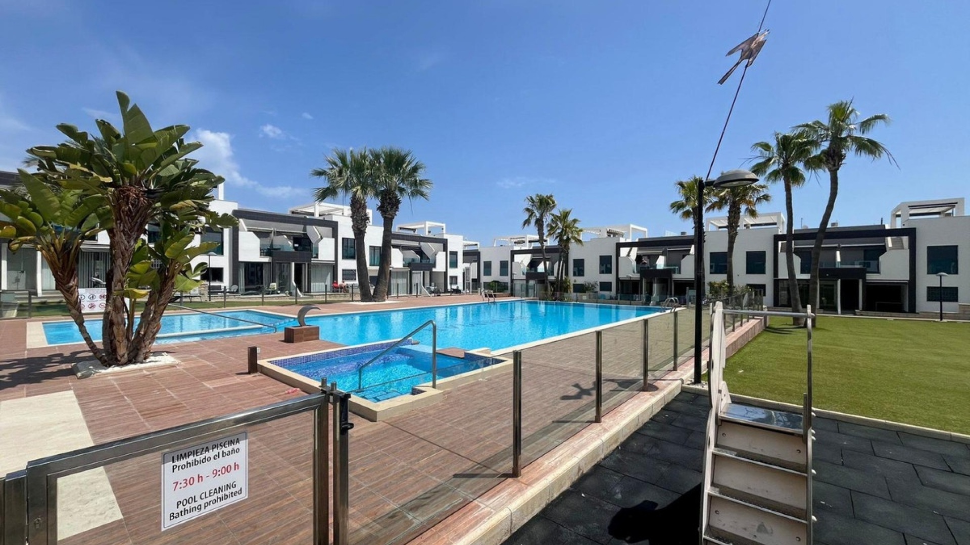 Wiederverkauf - Villa - Orihuela - La Zenia