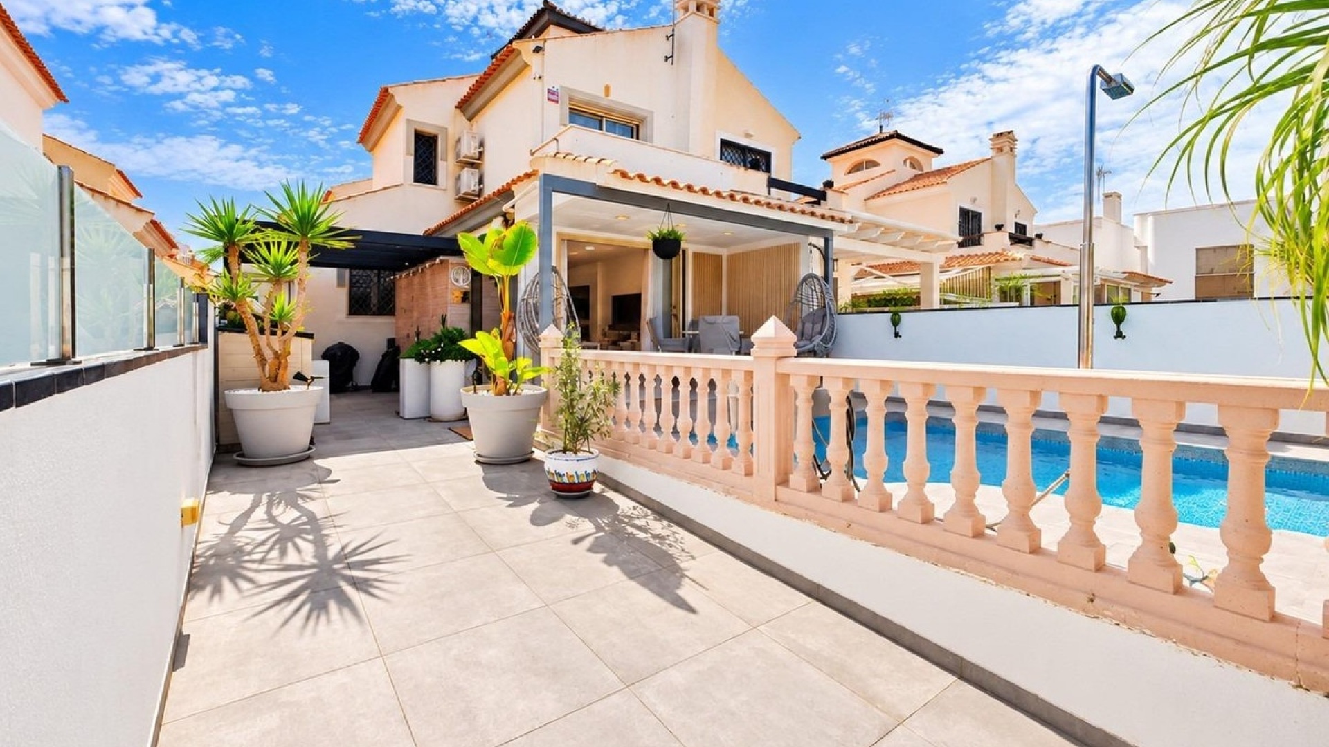 Wiederverkauf - Villa - Orihuela - Mil Palmeras