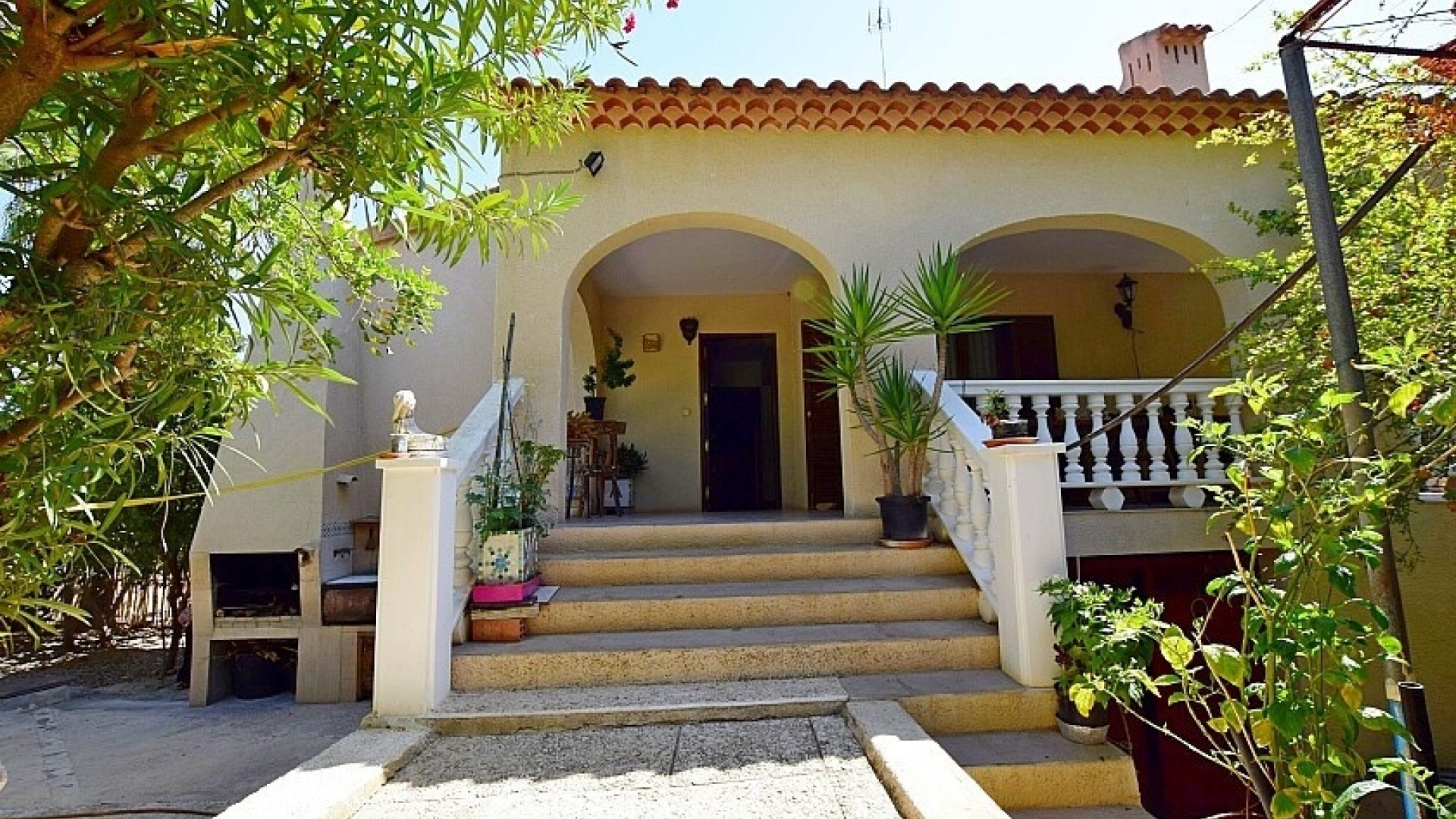 Wiederverkauf - Villa - Orihuela - Villamartin