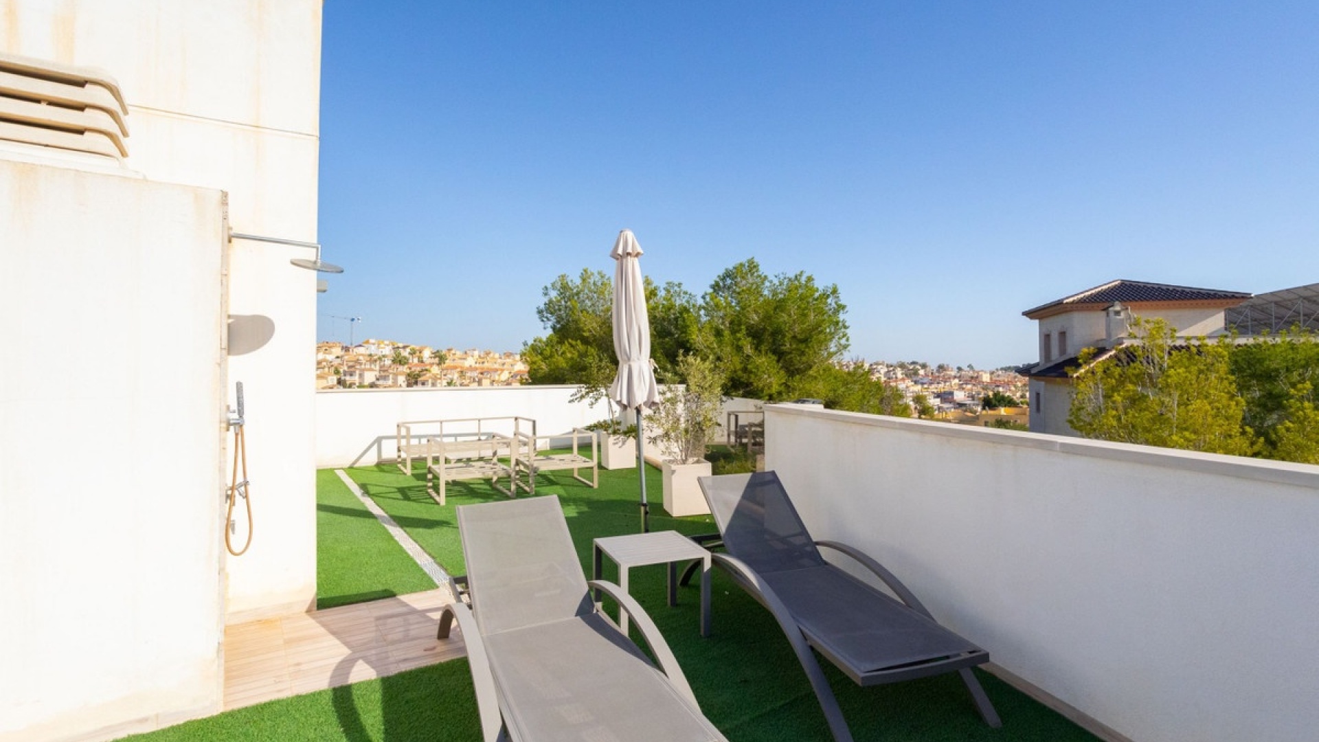 Wiederverkauf - Villa - Orihuela - Villamartin