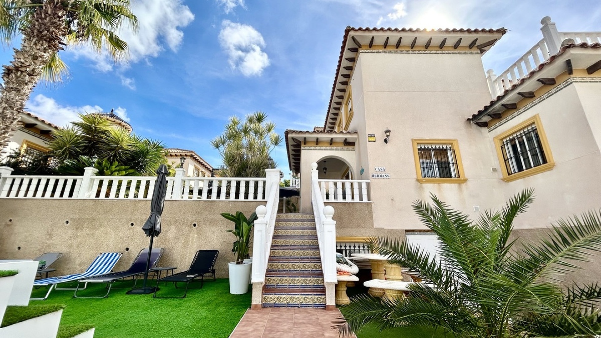 Wiederverkauf - Villa - Orihuela - Villamartin