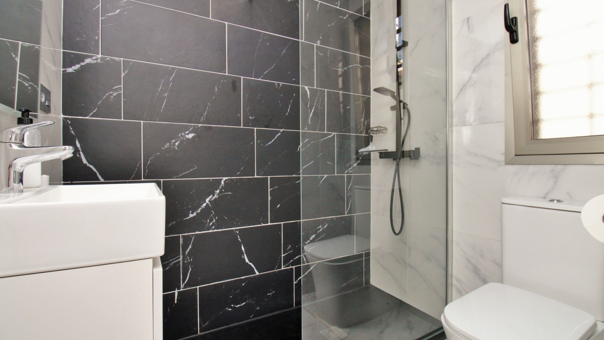 Wiederverkauf - Villa - Pau 26 - Villamartin