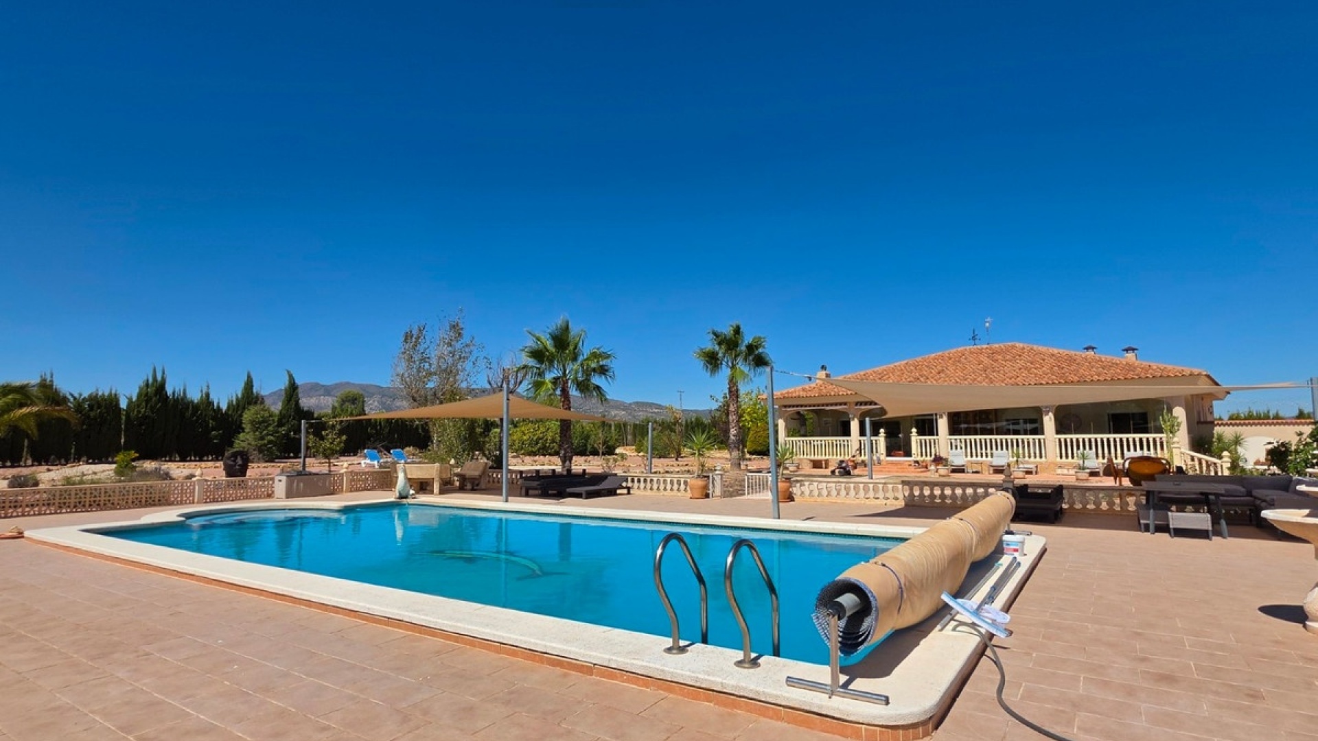 Wiederverkauf - Villa - Pinoso - Pinoso Centro