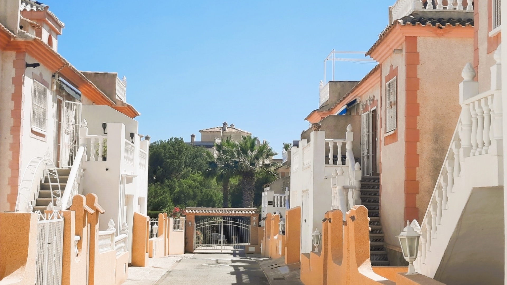 Wiederverkauf - Villa - Playa Flamenca - flamingo hills