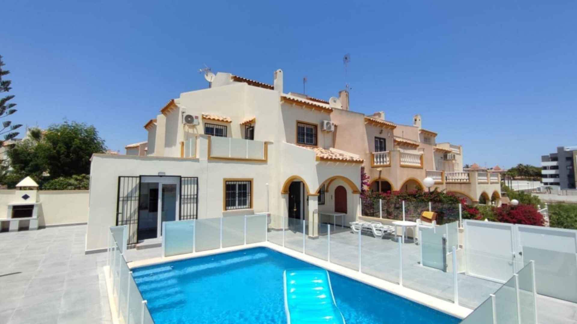 Wiederverkauf - Villa - Playa Flamenca - perla del mar
