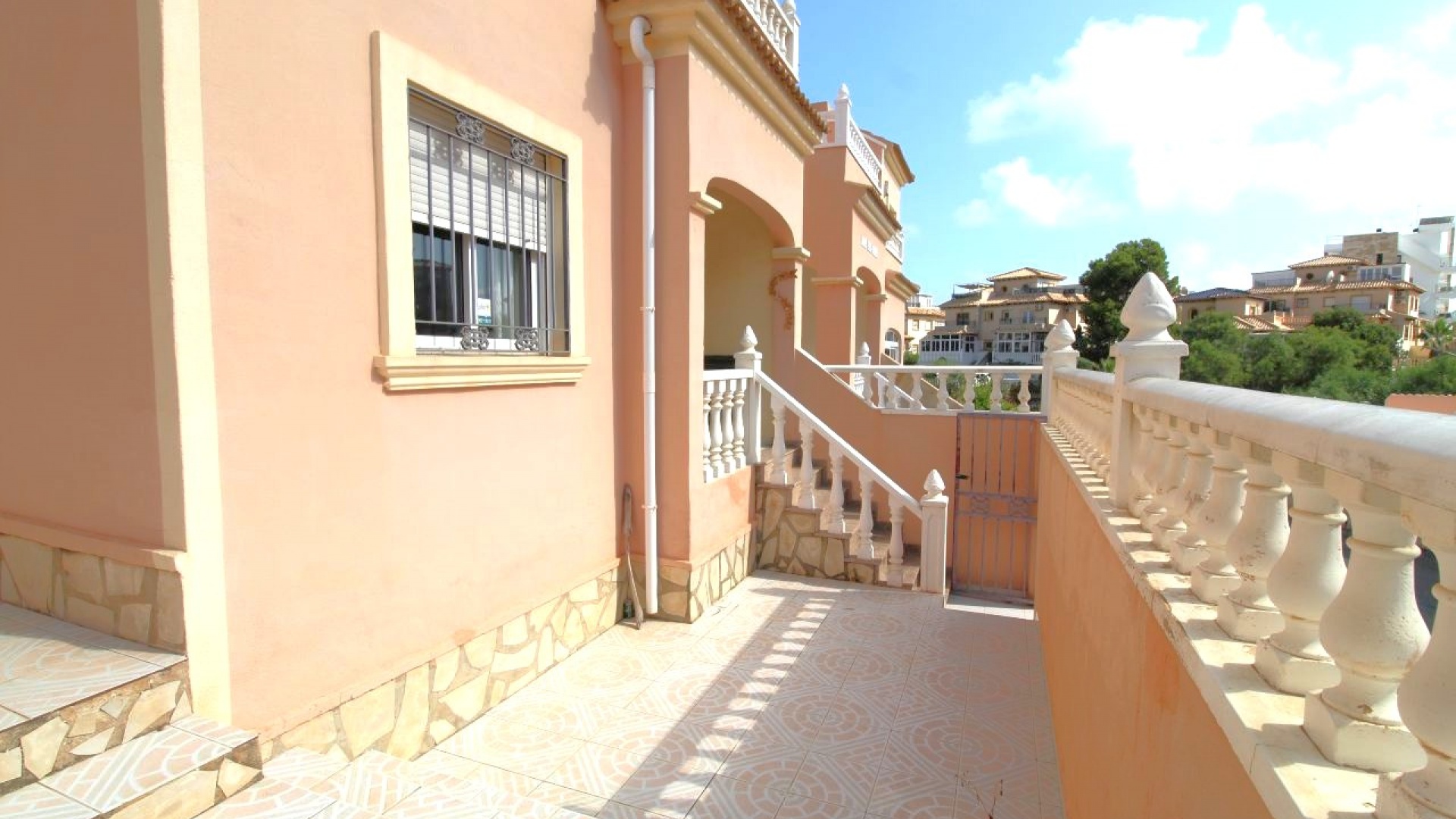 Wiederverkauf - Villa - Playa Flamenca - pueblo caballero