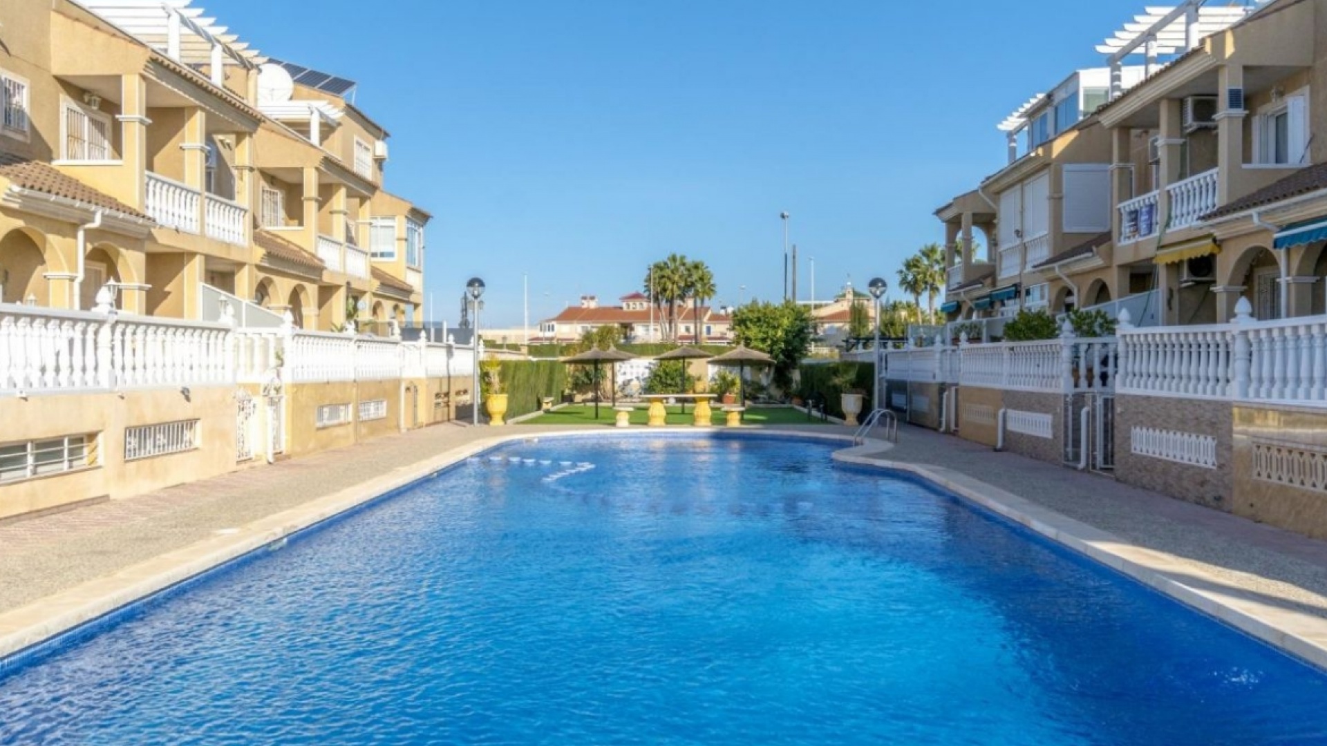 Wiederverkauf - Villa - Playa Flamenca - Res Laguna