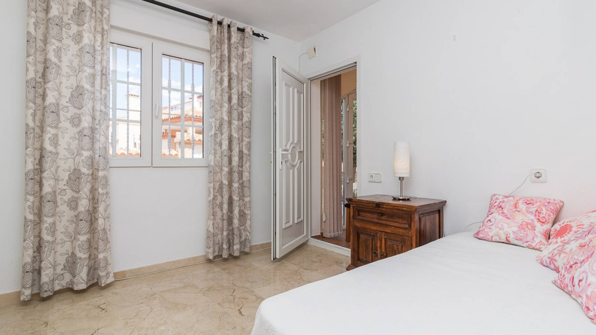 Wiederverkauf - Villa - Playa Flamenca - Res. Montilla