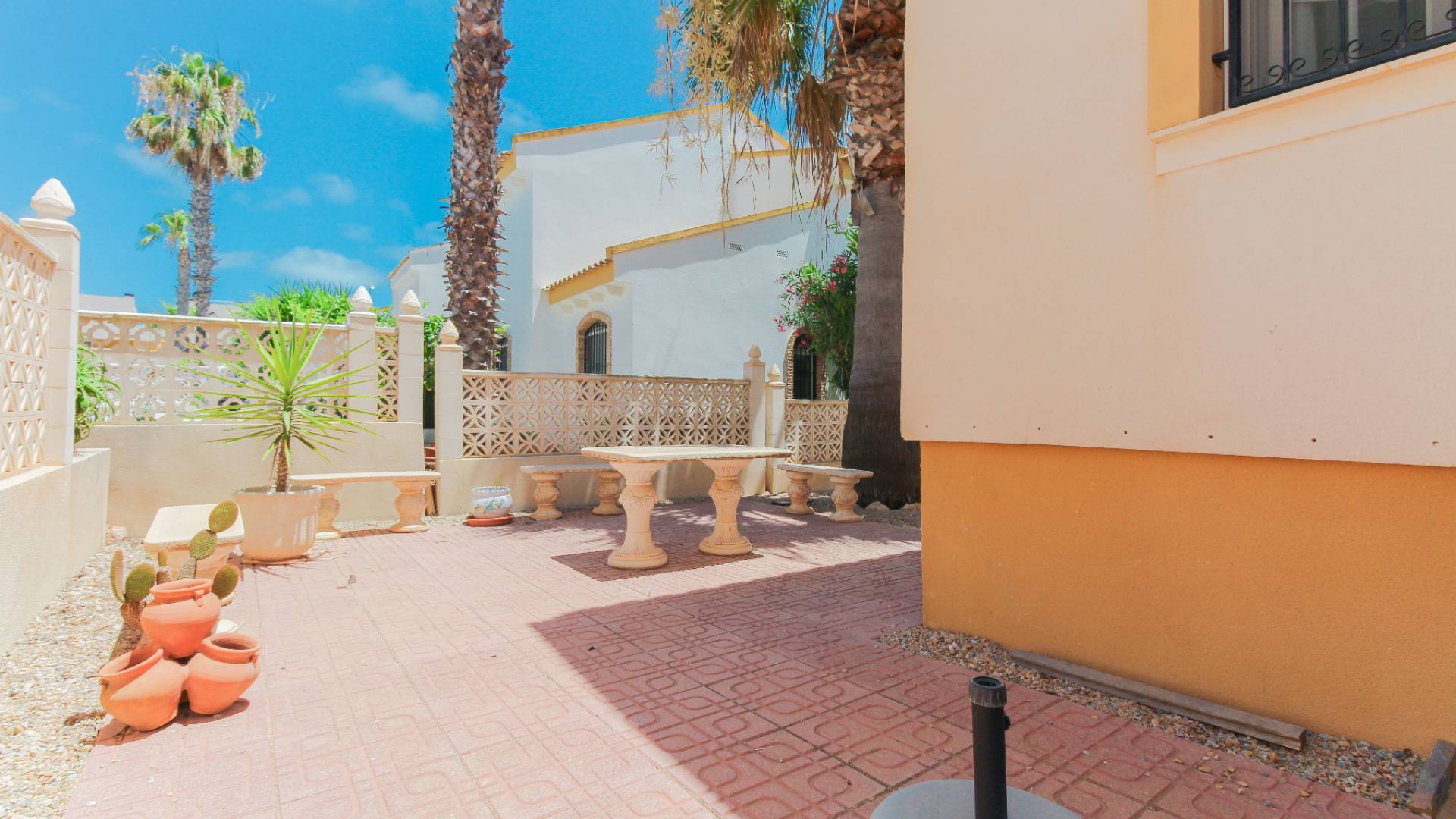 Wiederverkauf - Villa - Playa Flamenca - Res. Montilla
