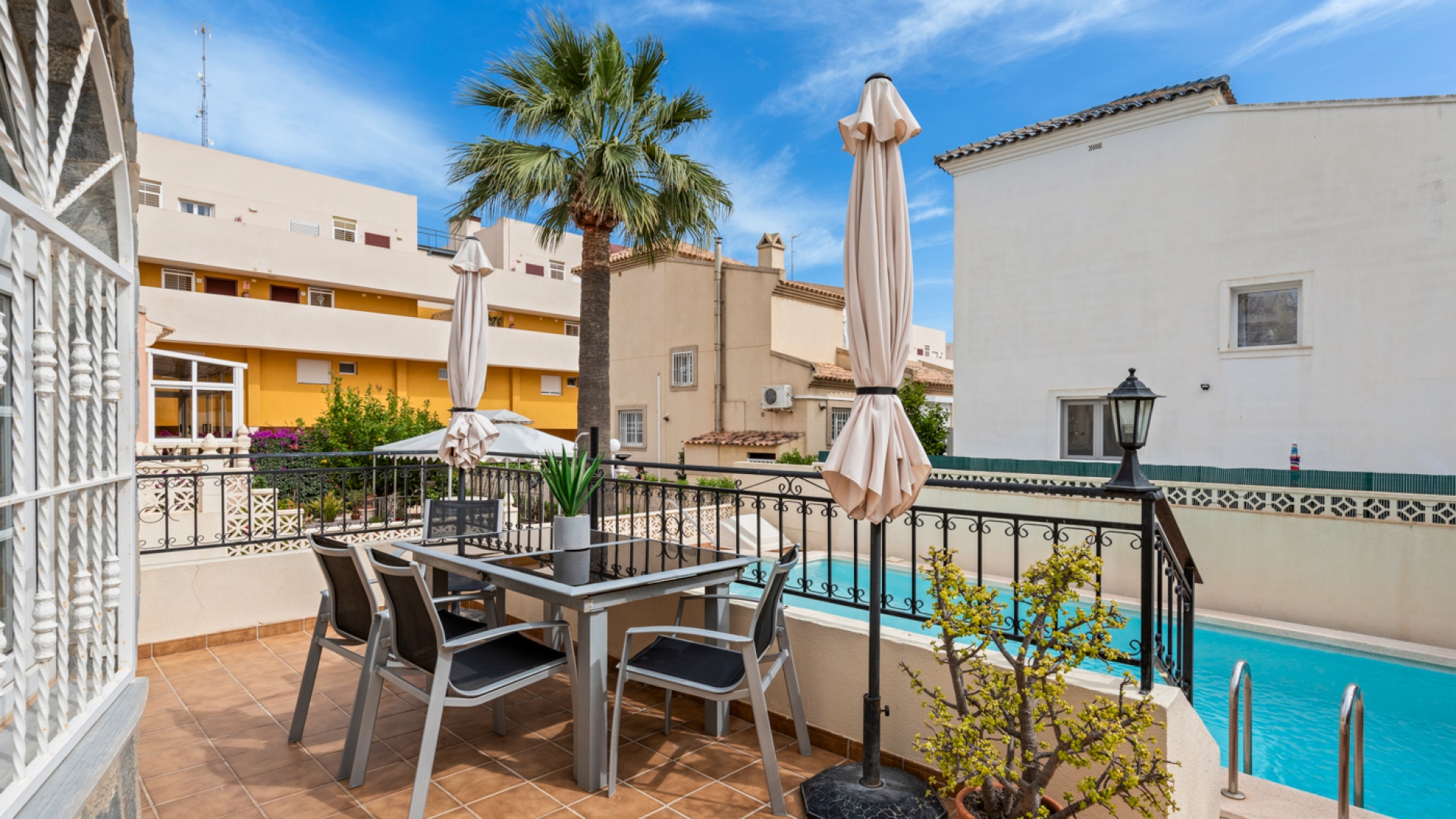 Wiederverkauf - Villa - Playa Flamenca - Res. Montilla