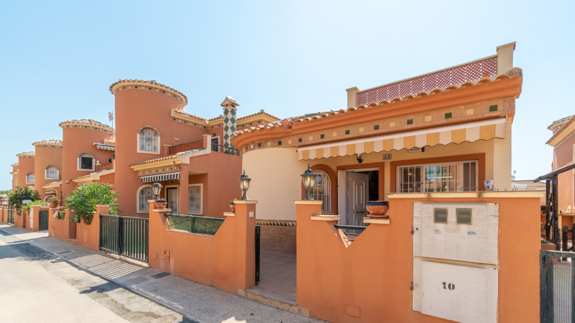 Wiederverkauf - Villa - Playa Flamenca - villas san luis