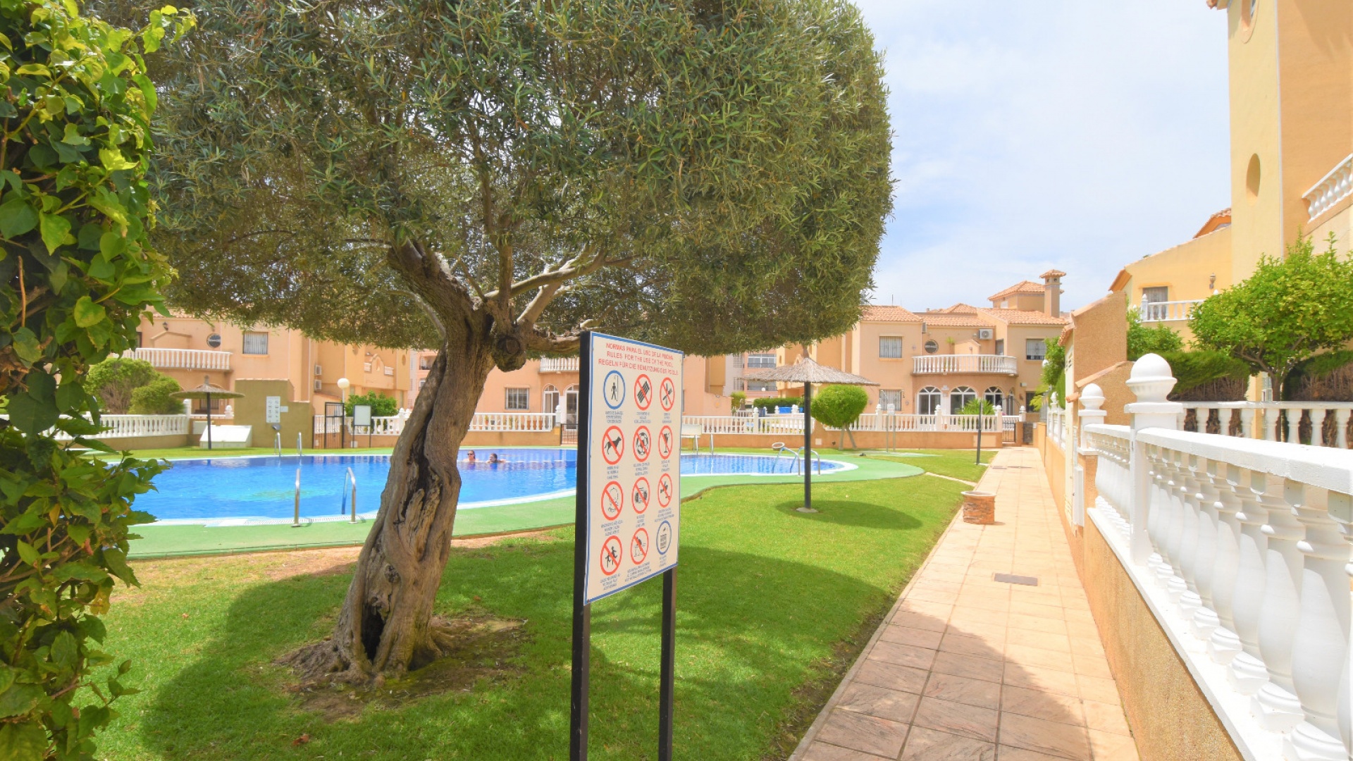 Wiederverkauf - Villa - Playa Flamenca - zodiaco