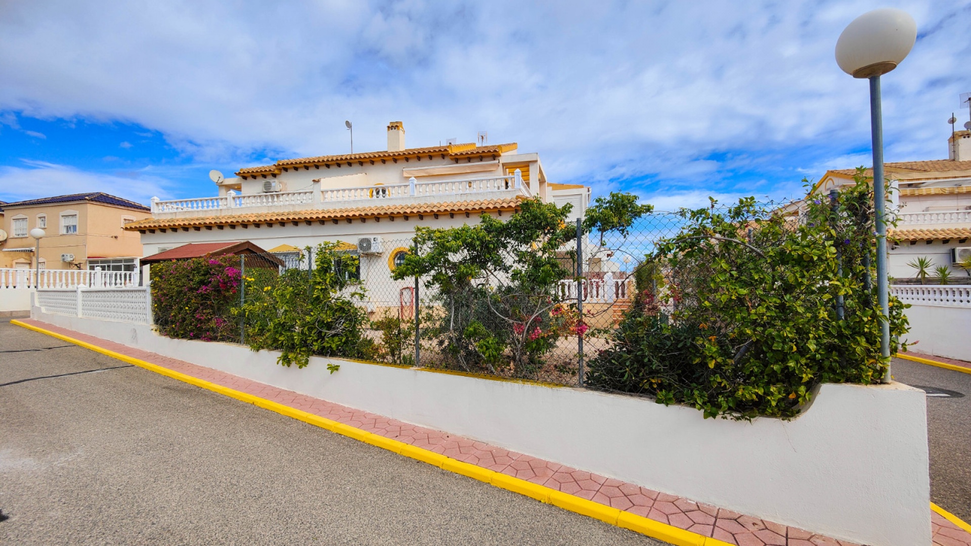 Wiederverkauf - Villa - Punta Prima - los naranjos