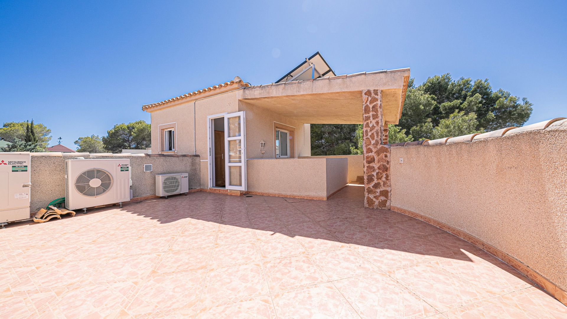 Wiederverkauf - Villa - San Miguel de Salinas - las comunicaciones