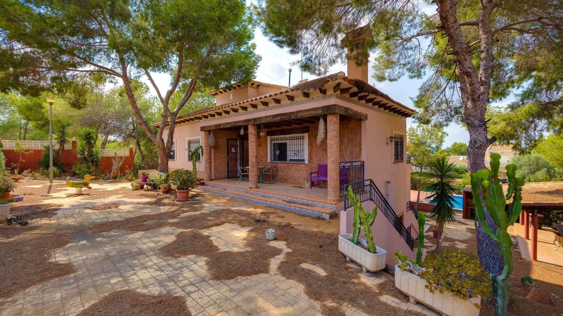 Wiederverkauf - Villa - San Miguel de Salinas - las comunicaciones