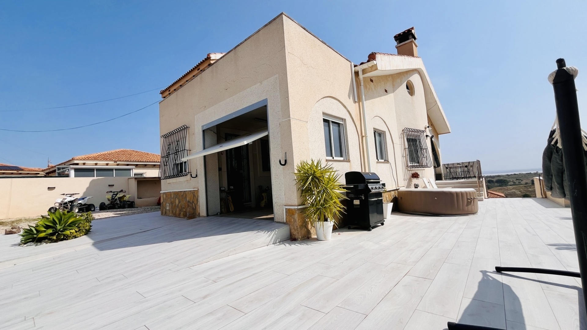 Wiederverkauf - Villa - San Miguel de Salinas - las comunicaciones