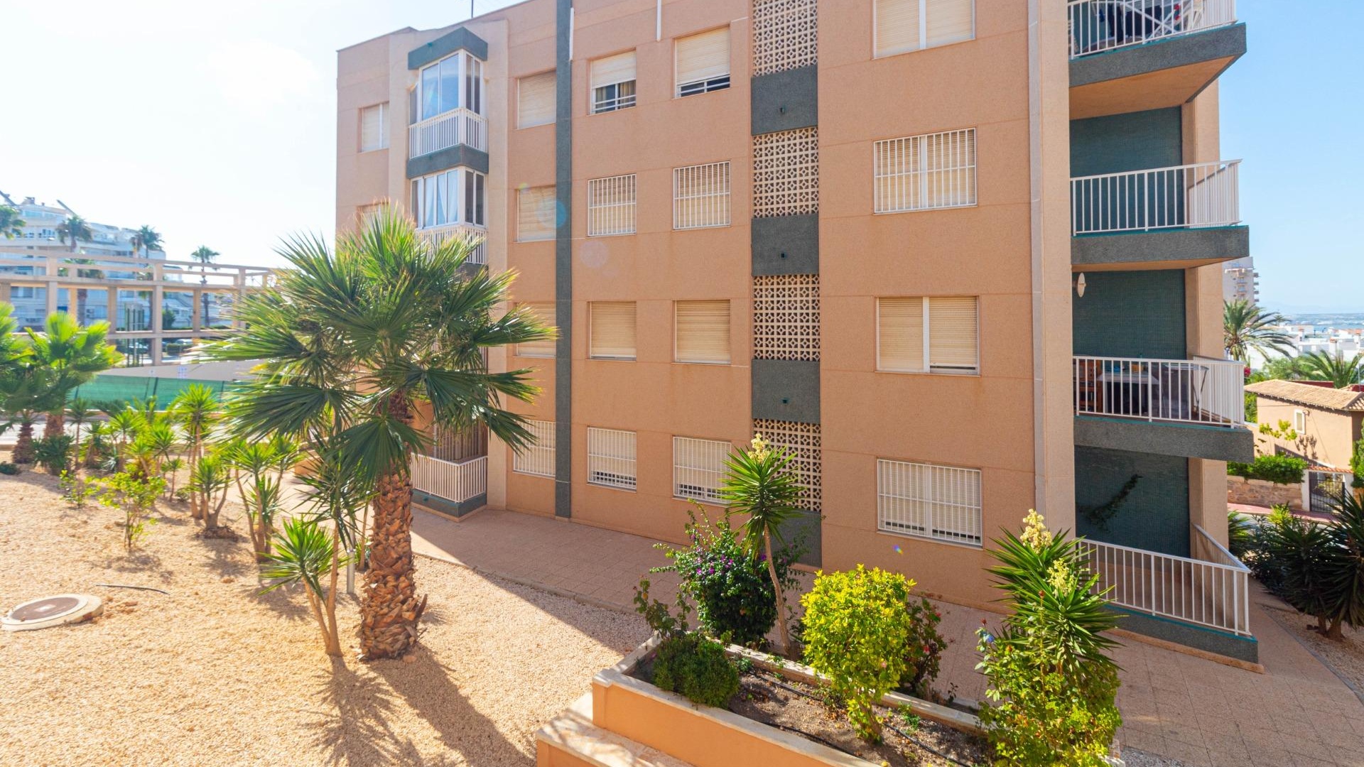 Wiederverkauf - Villa - Torrevieja - Aguas nuevas 2