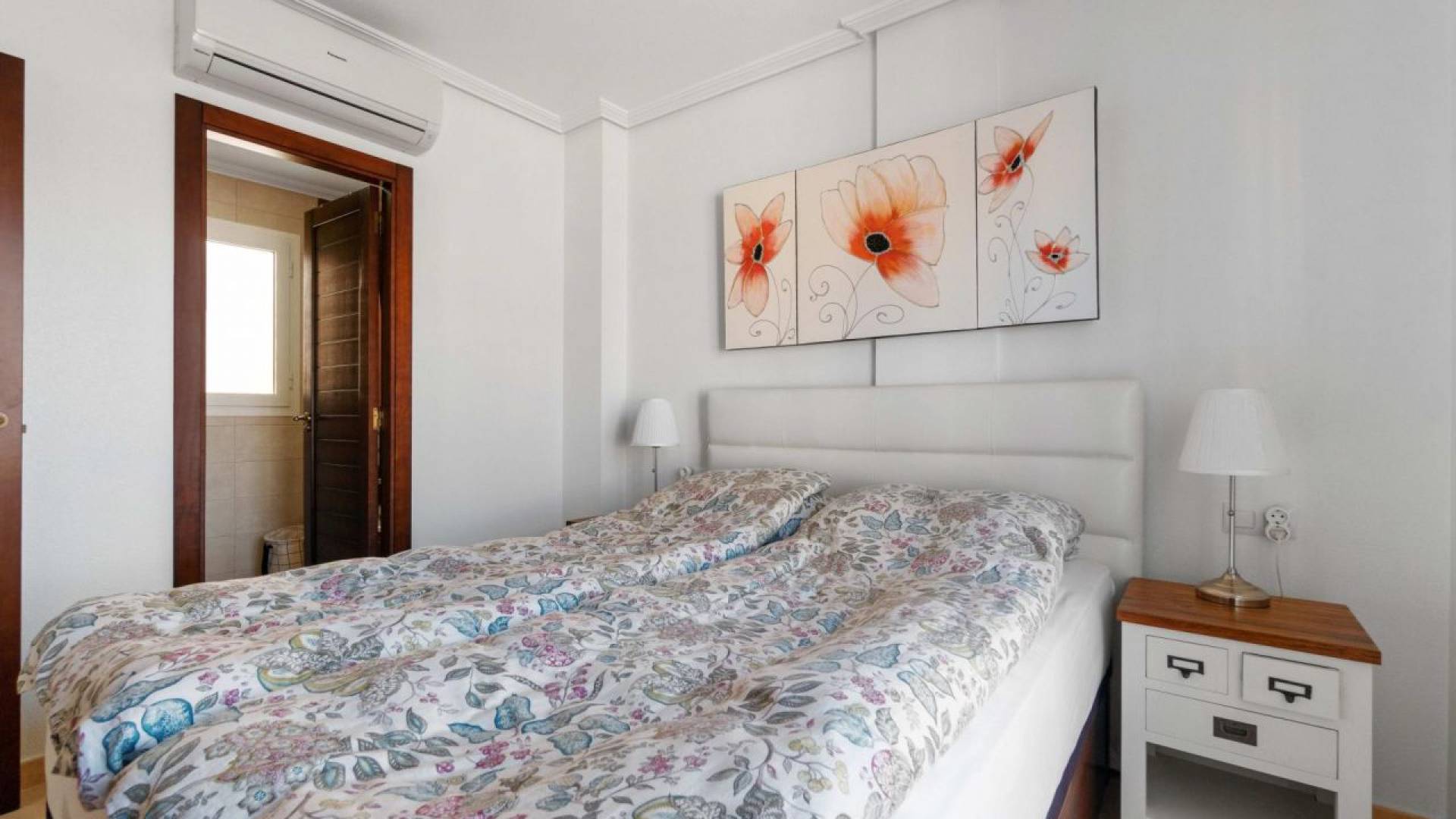 Wiederverkauf - Villa - Torrevieja - altos de la bahia