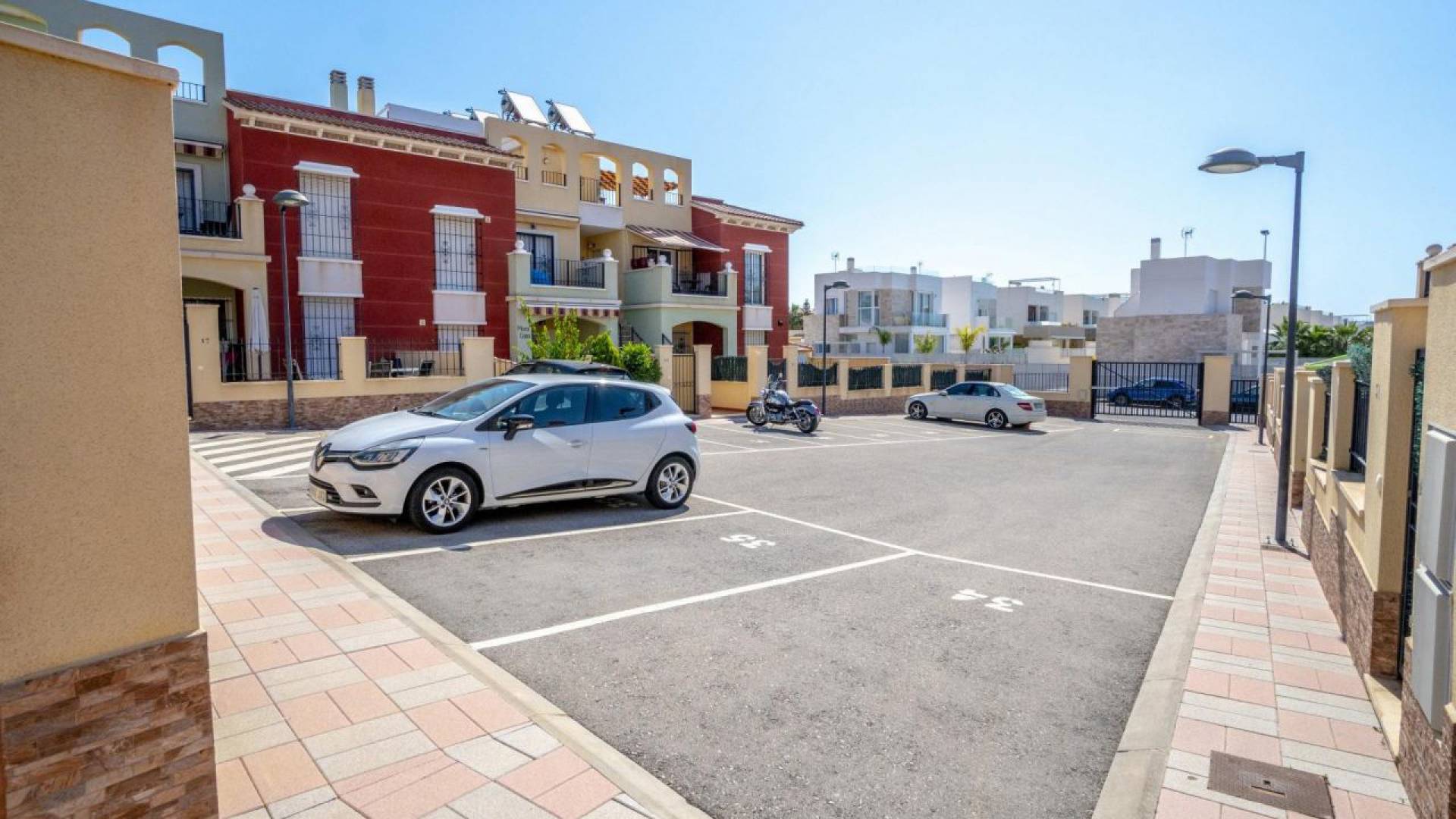 Wiederverkauf - Villa - Torrevieja - altos de la bahia