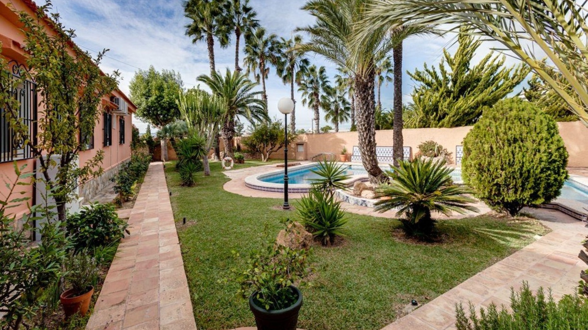 Wiederverkauf - Villa - Torrevieja - La Siesta