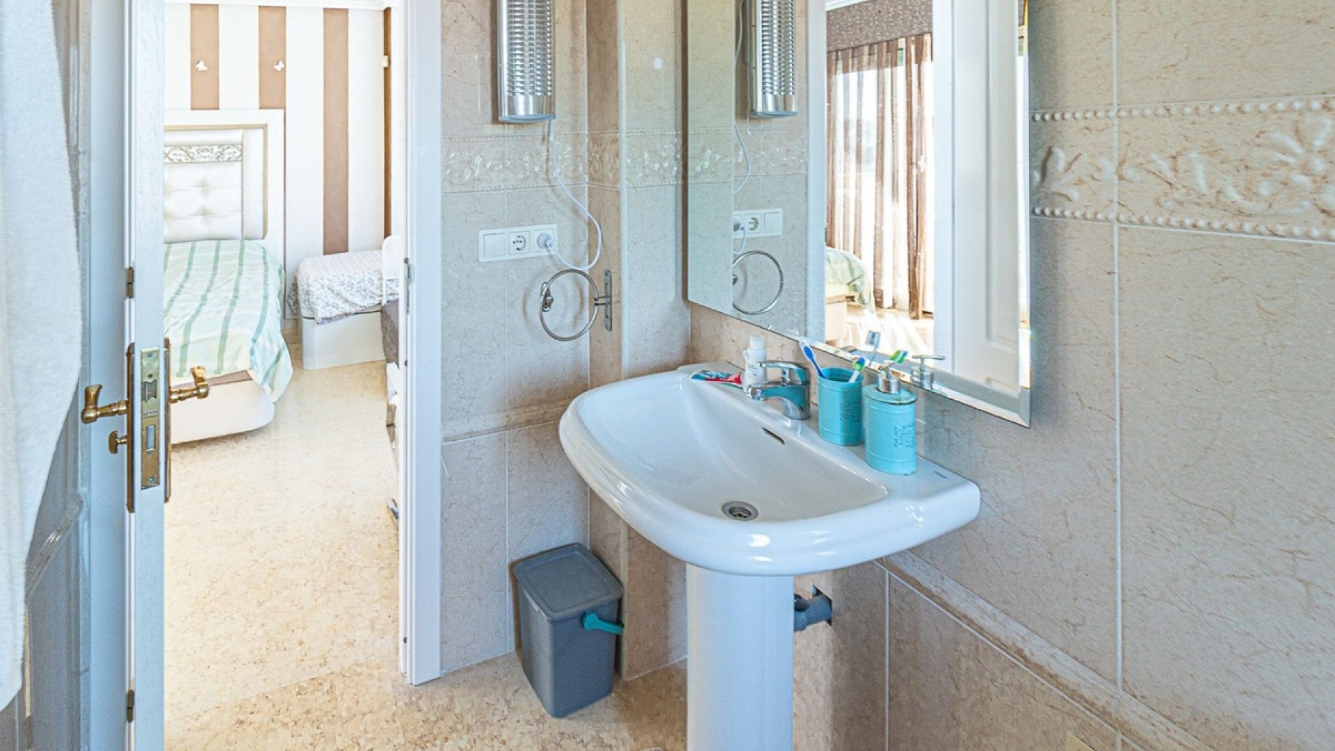 Wiederverkauf - Villa - Torrevieja - Torrevieja Centro