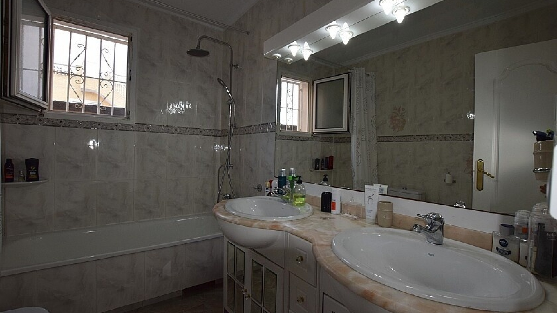 Wiederverkauf - Villa - Torrevieja - Torrevieja Centro