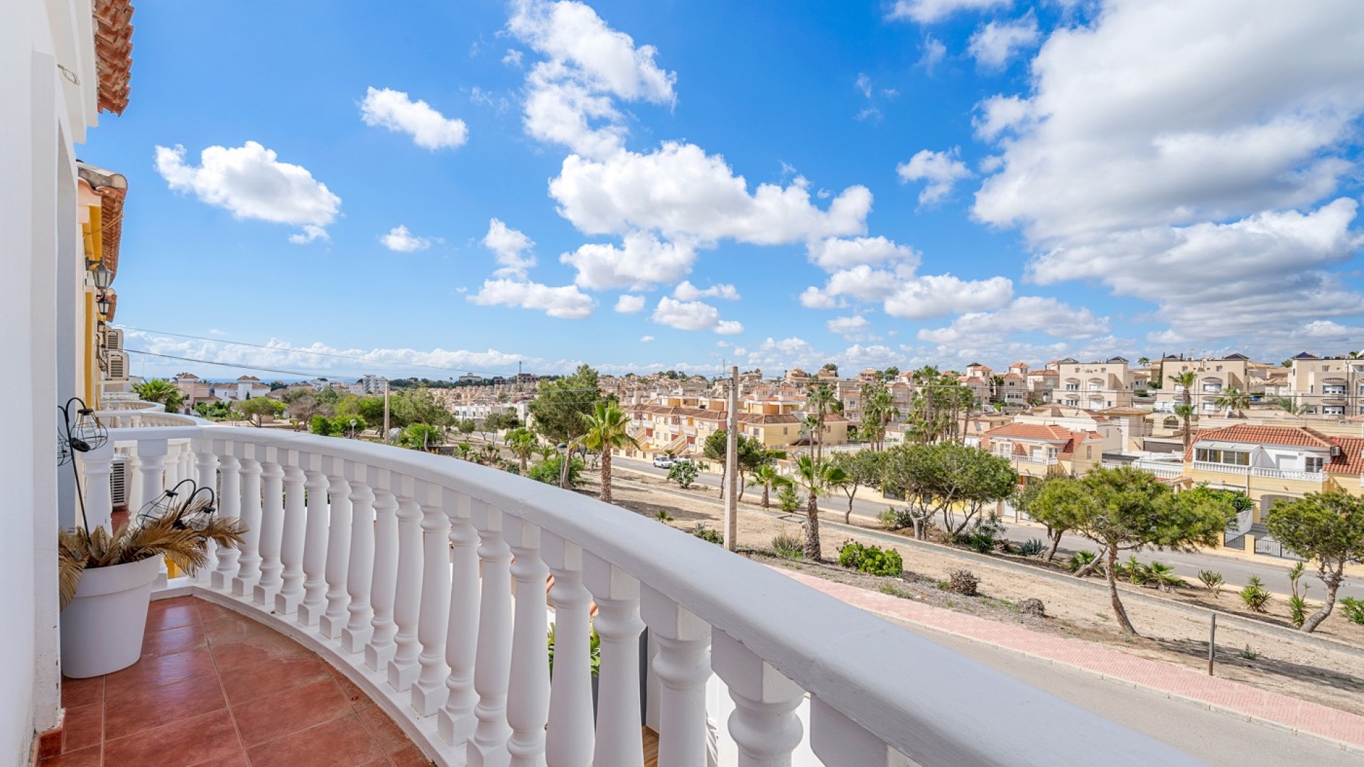 Wiederverkauf - Villa - Villamartin - blue hills