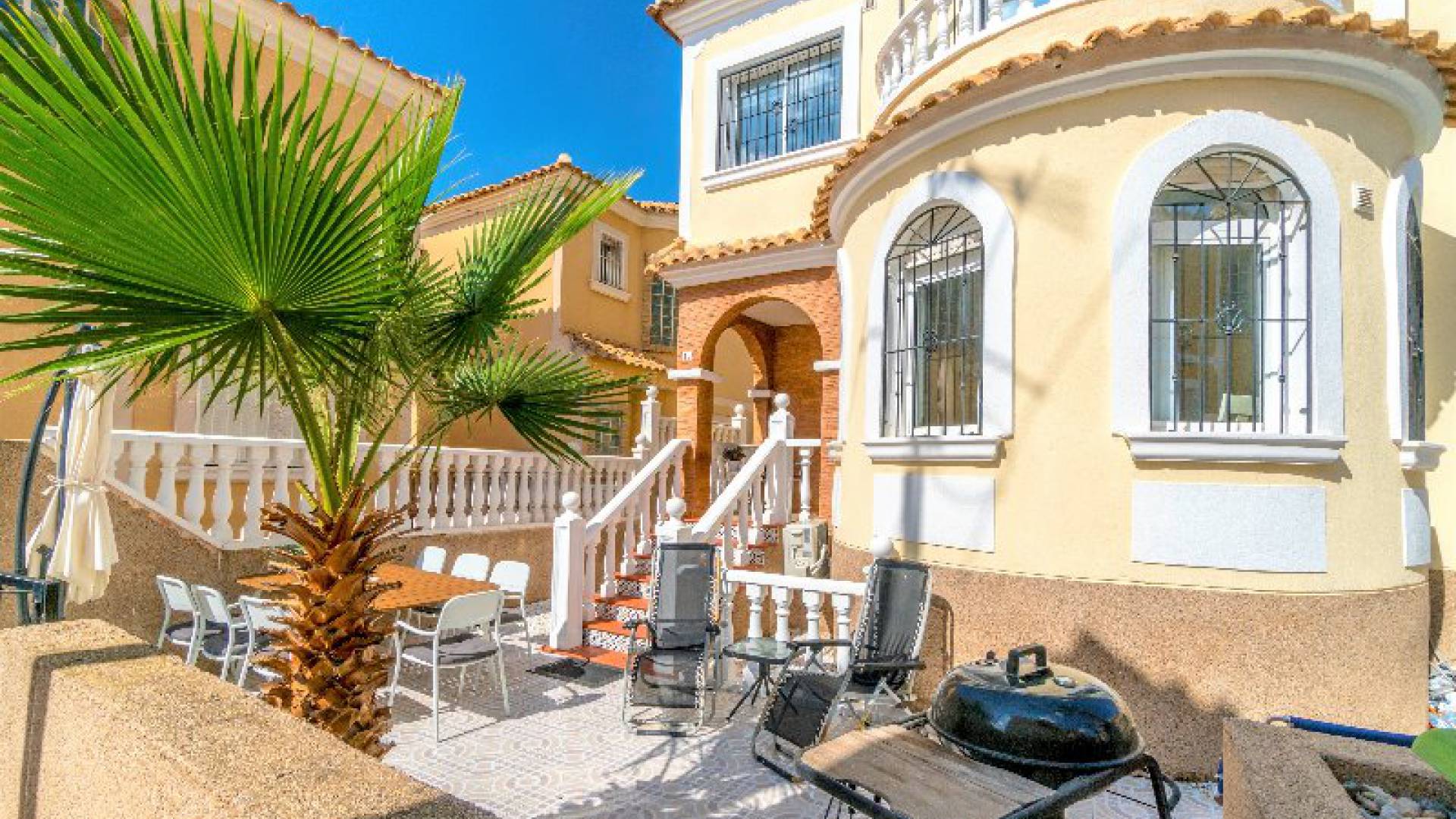 Wiederverkauf - Villa - Villamartin - costa dorada