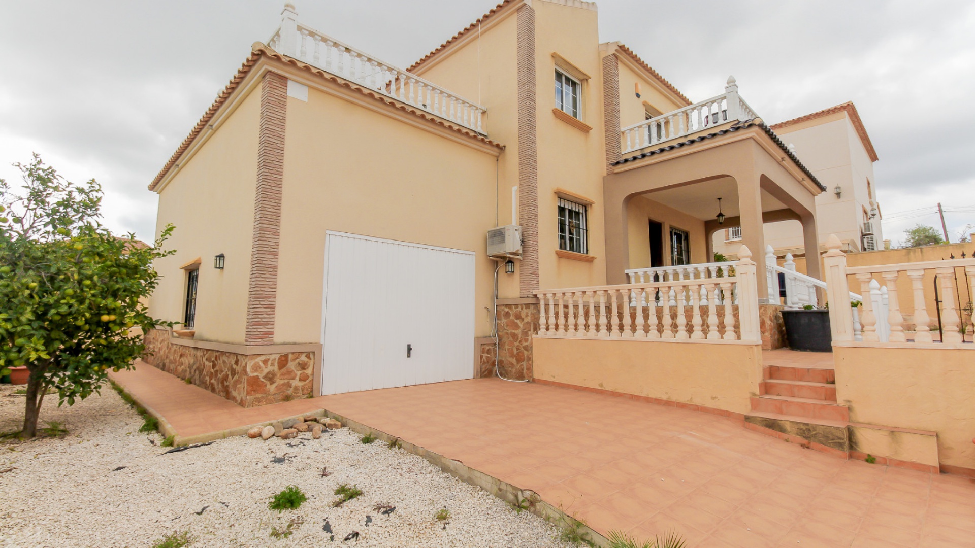 Wiederverkauf - Villa - Villamartin - El Galan