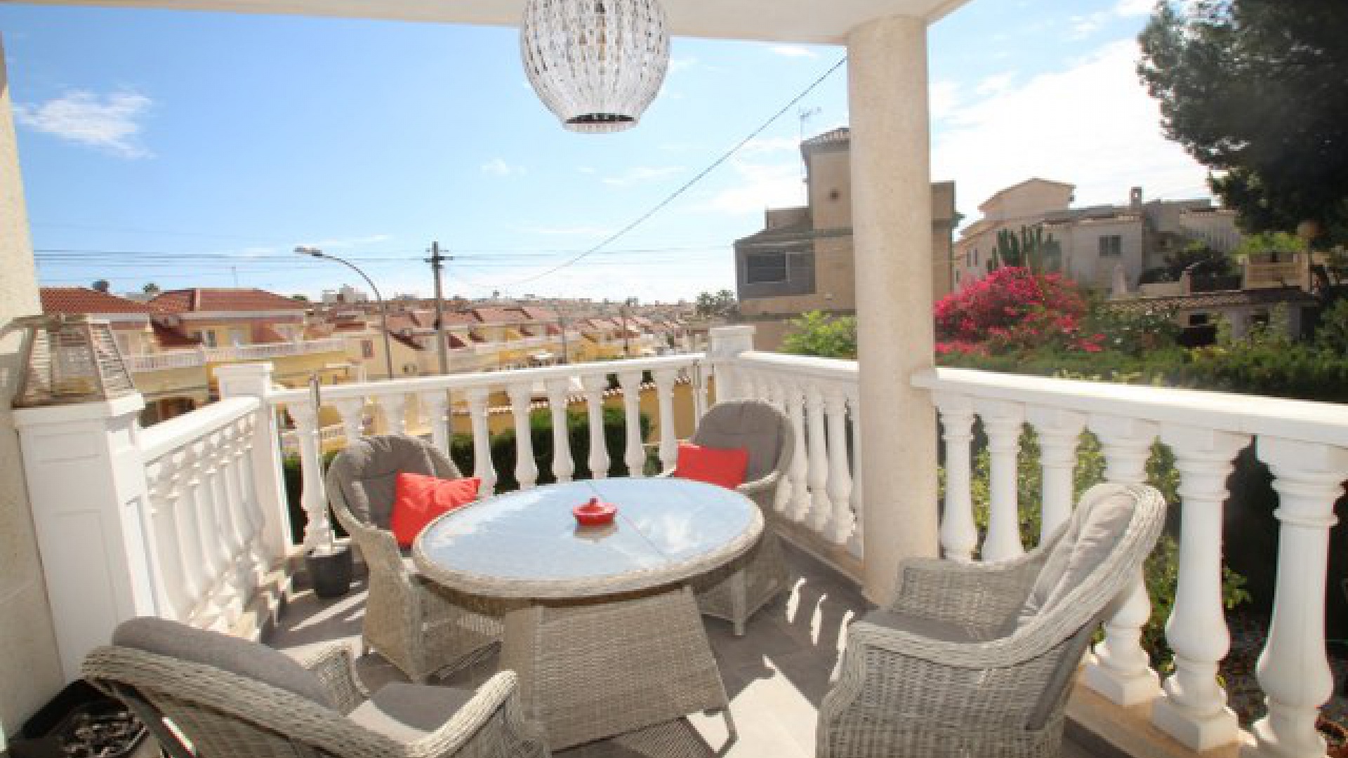 Wiederverkauf - Villa - Villamartin - El Galan