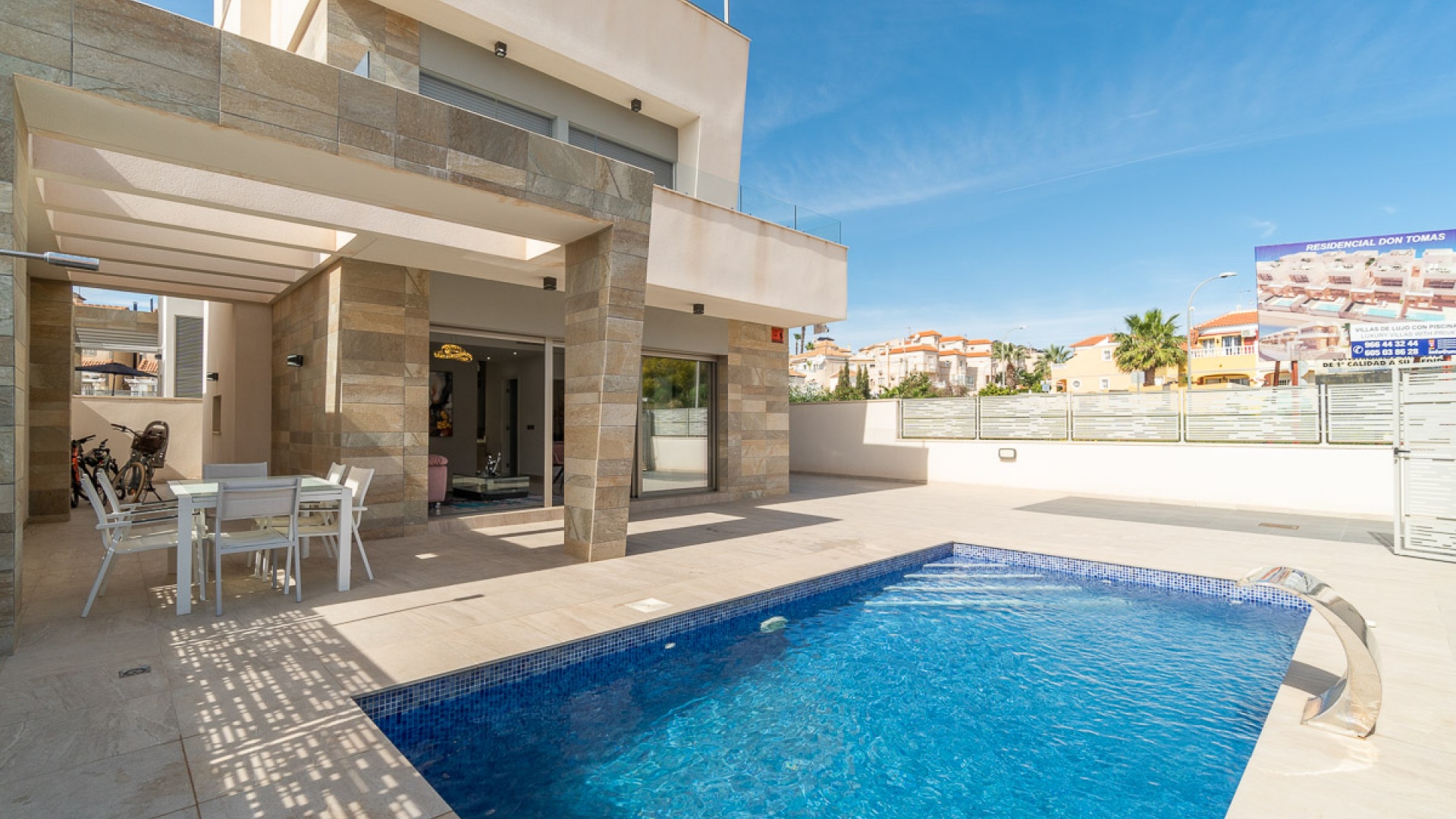 Wiederverkauf - Villa - Villamartin - El Galan