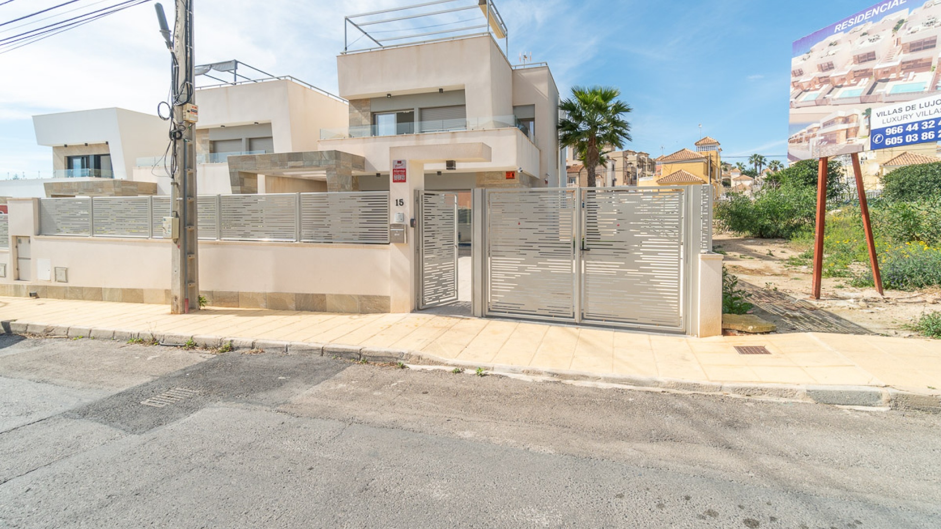 Wiederverkauf - Villa - Villamartin - El Galan