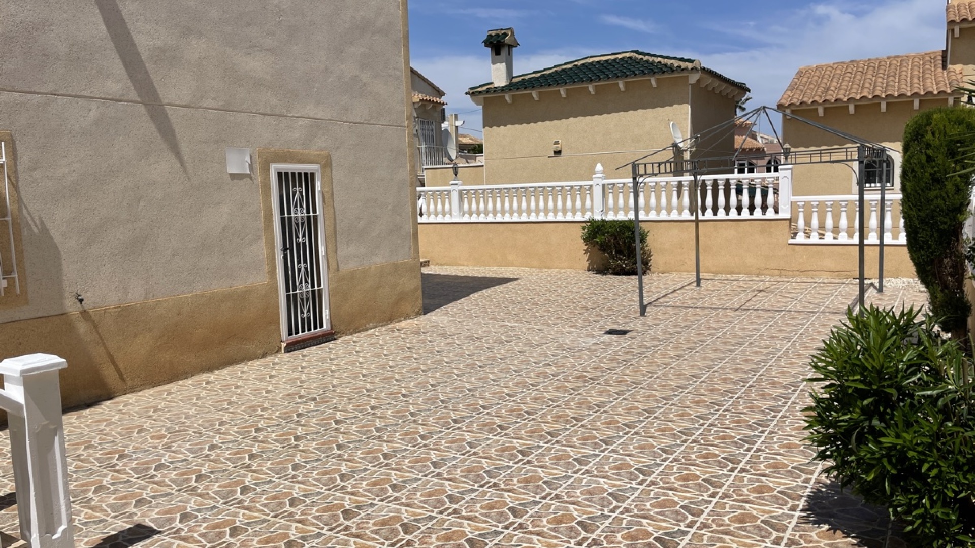 Wiederverkauf - Villa - Villamartin - El Galan