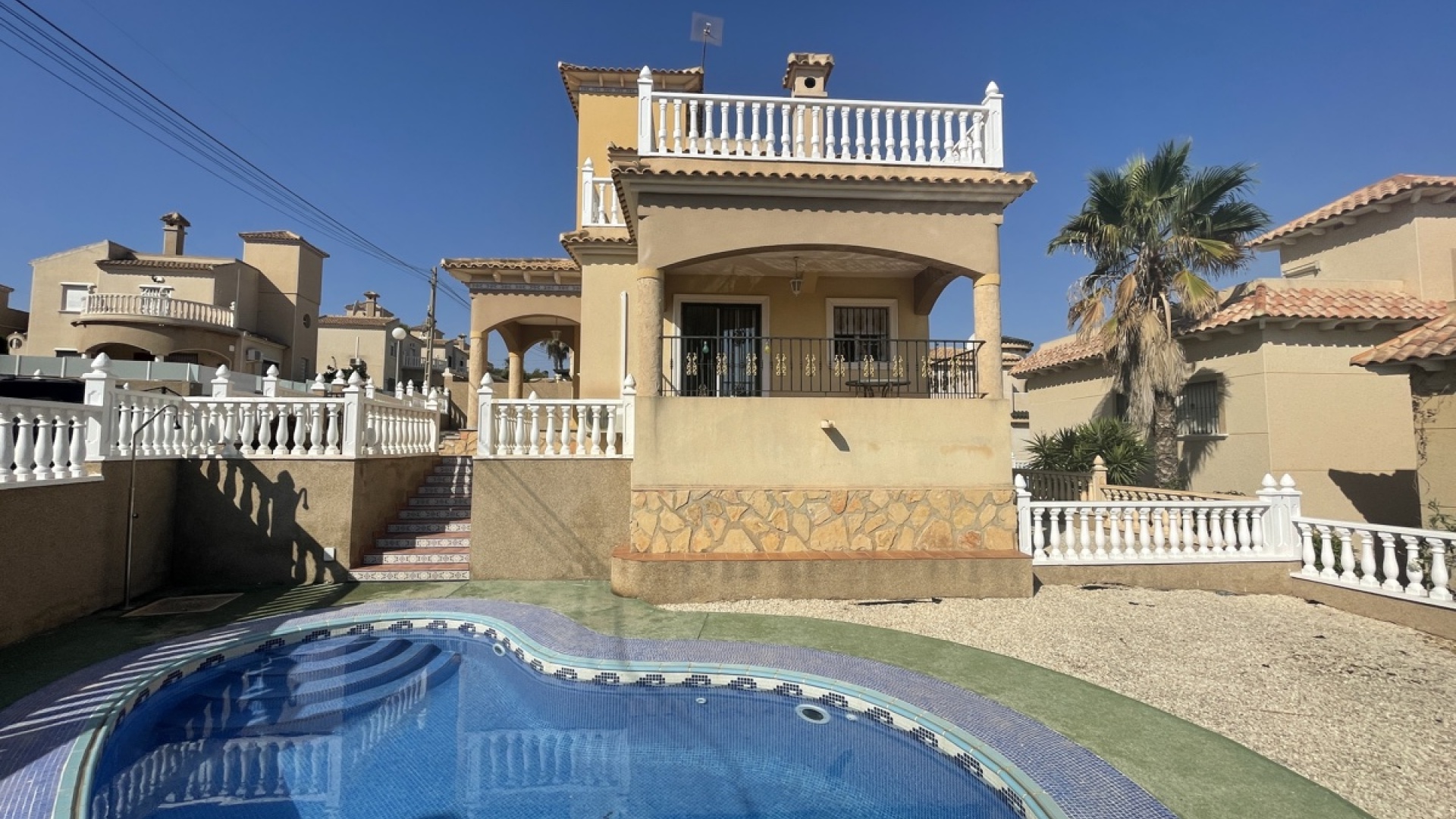 Wiederverkauf - Villa - Villamartin - El Galan