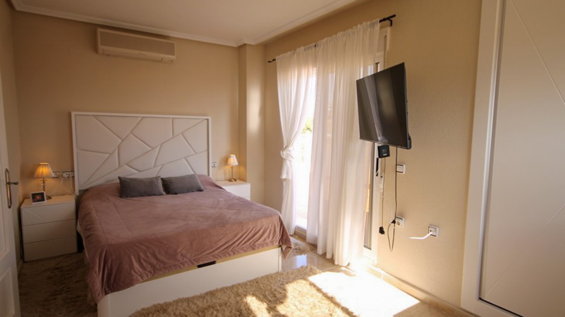 Wiederverkauf - Villa - Villamartin - El Galan