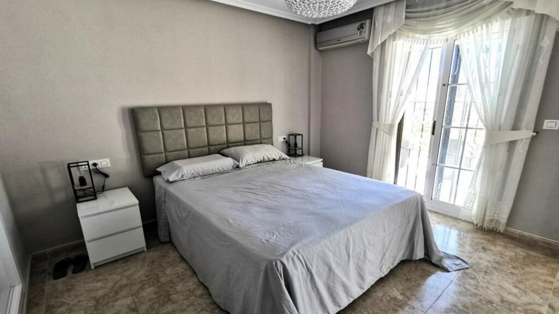 Wiederverkauf - Villa - Villamartin - El Galan