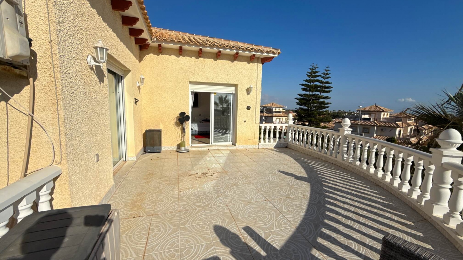 Wiederverkauf - Villa - Villamartin - el presidente