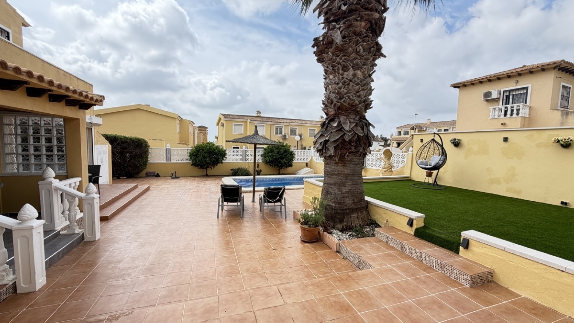 Wiederverkauf - Villa - Villamartin - lomas del golf