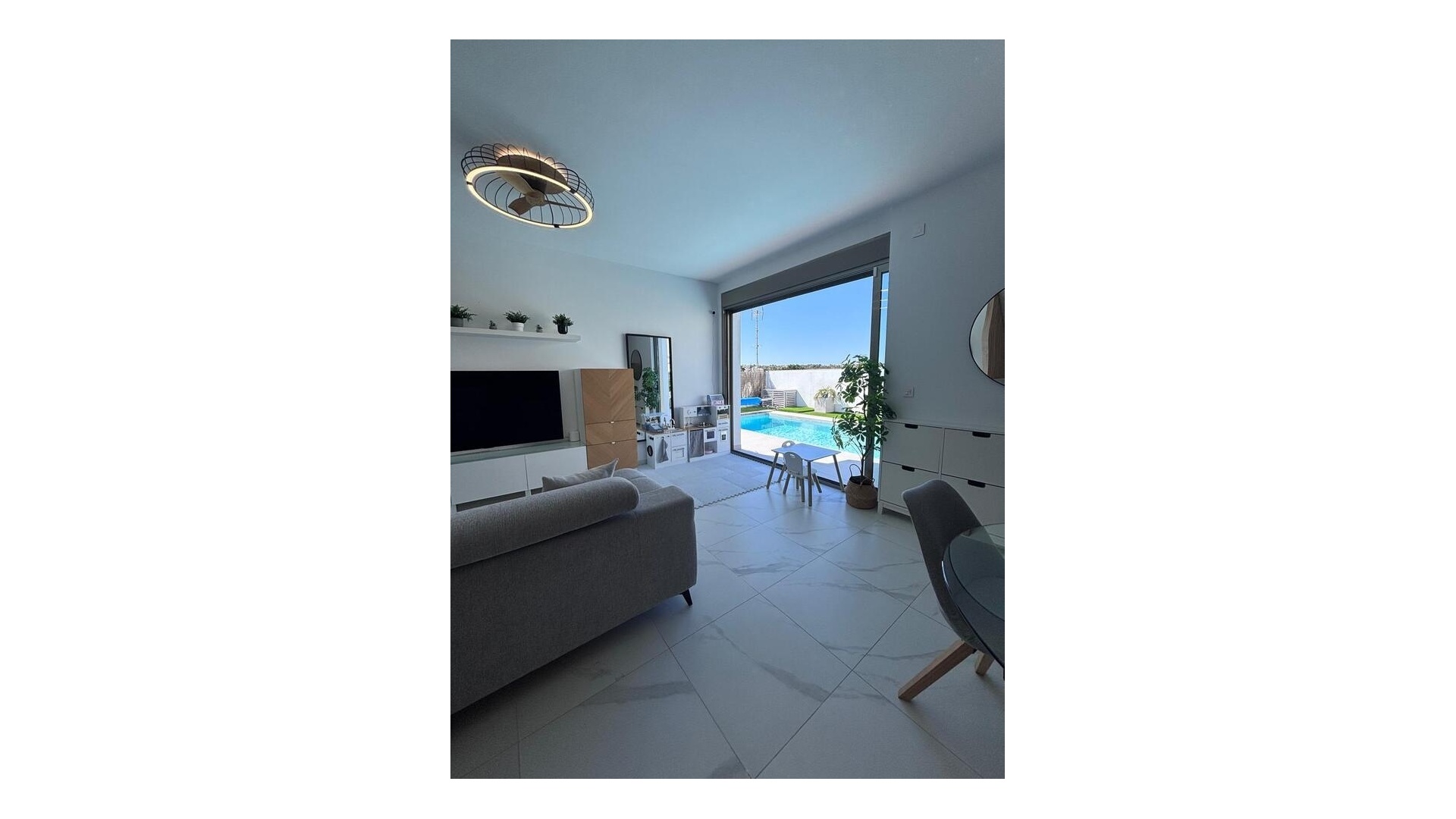 Wiederverkauf - Villa - Villamartin - PAU 26