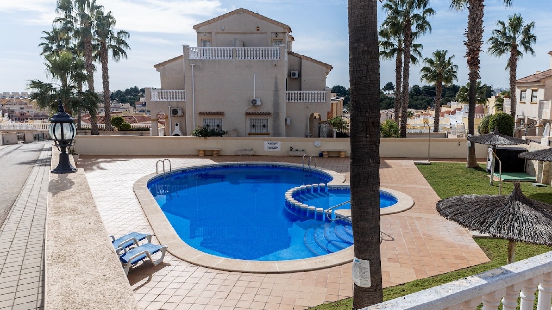 Wiederverkauf - Villa - Villamartin - Res. Coral