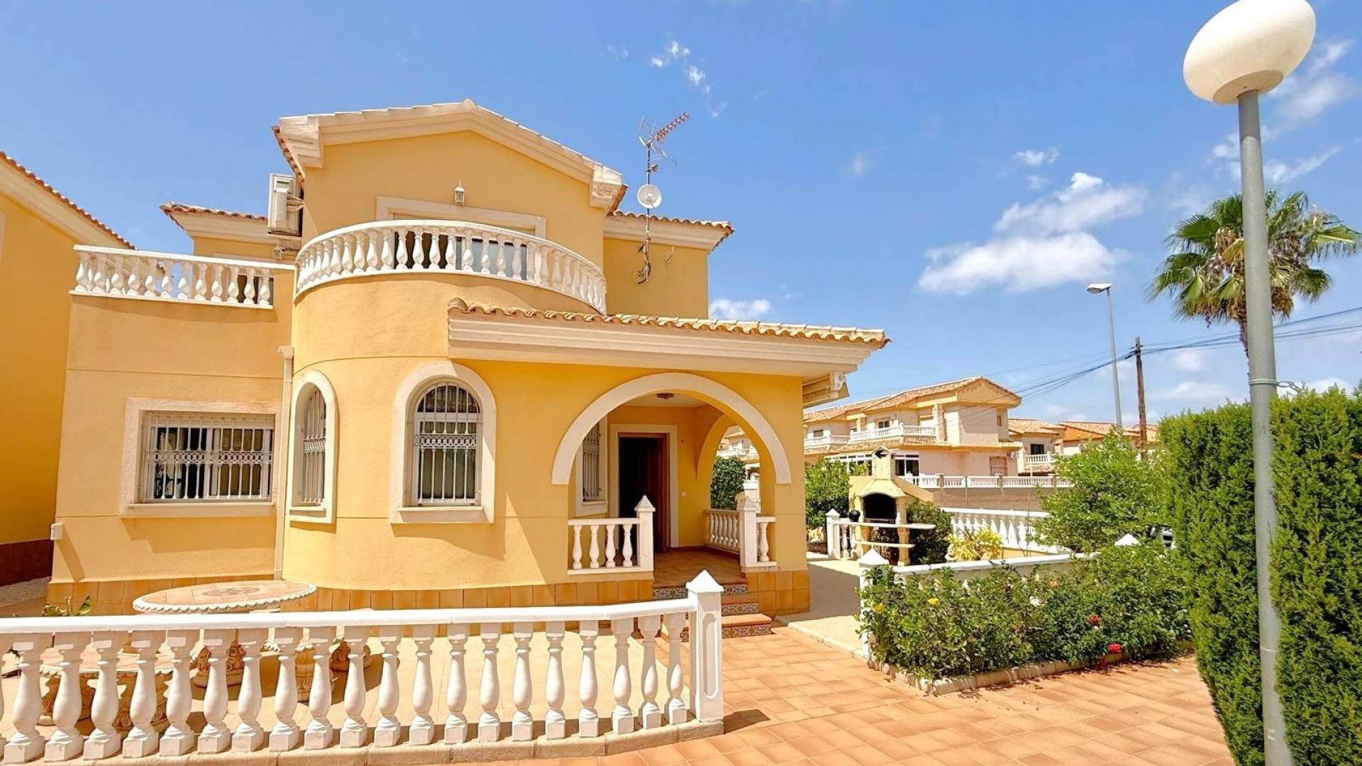 Wiederverkauf - Villa - Villamartin