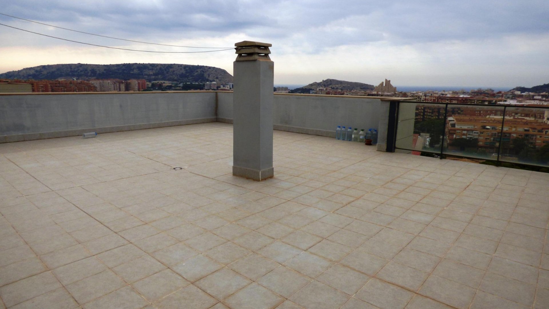 Wiederverkauf - Wohnung - Alicante - Alicante Centro